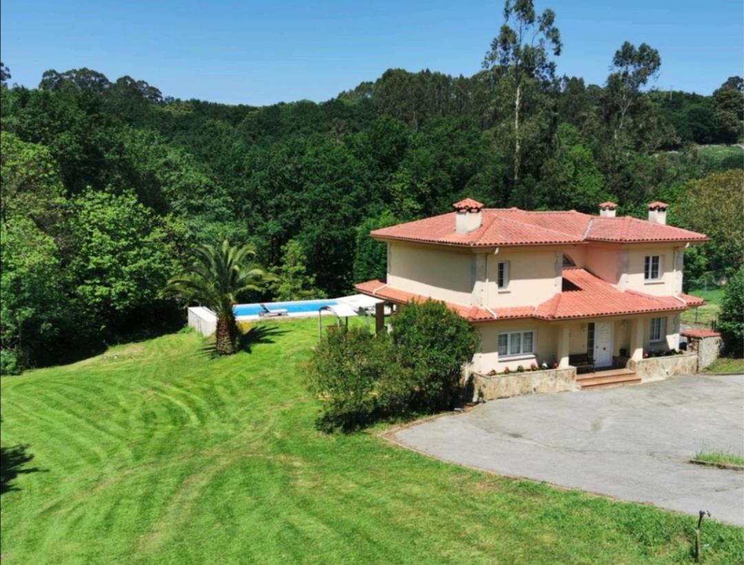 Villa Santa Ana 라레도 외부 사진