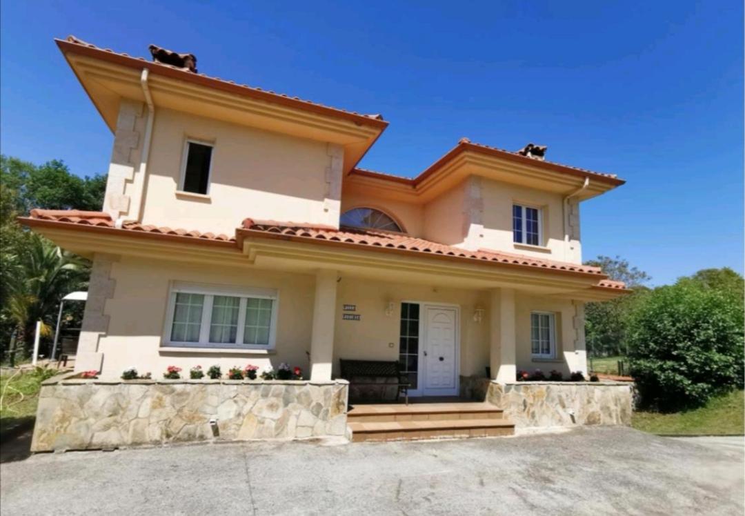 Villa Santa Ana 라레도 외부 사진